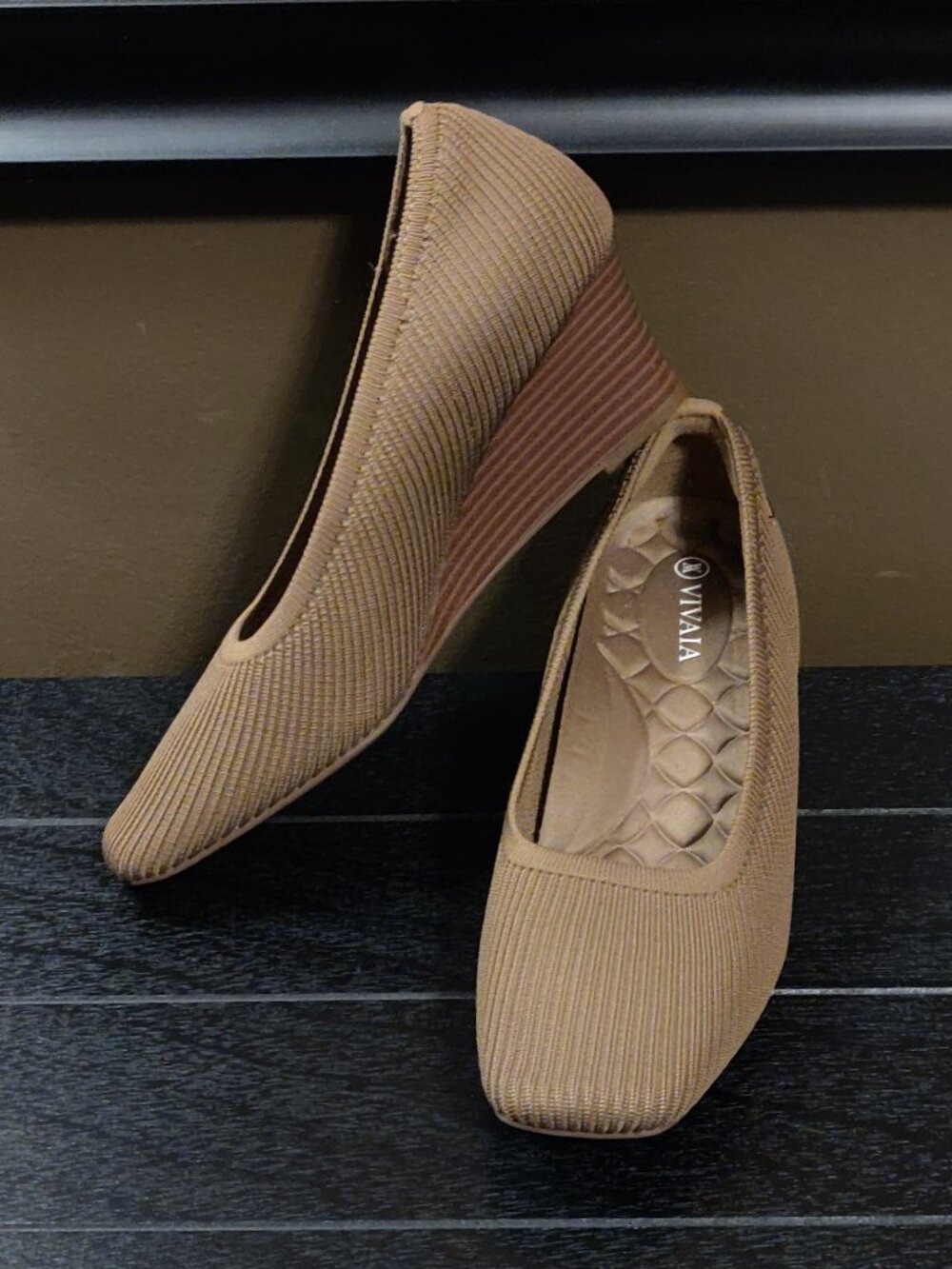 Vivaia Margot Wedge Pro Square Toe Shoes SIZE US 7